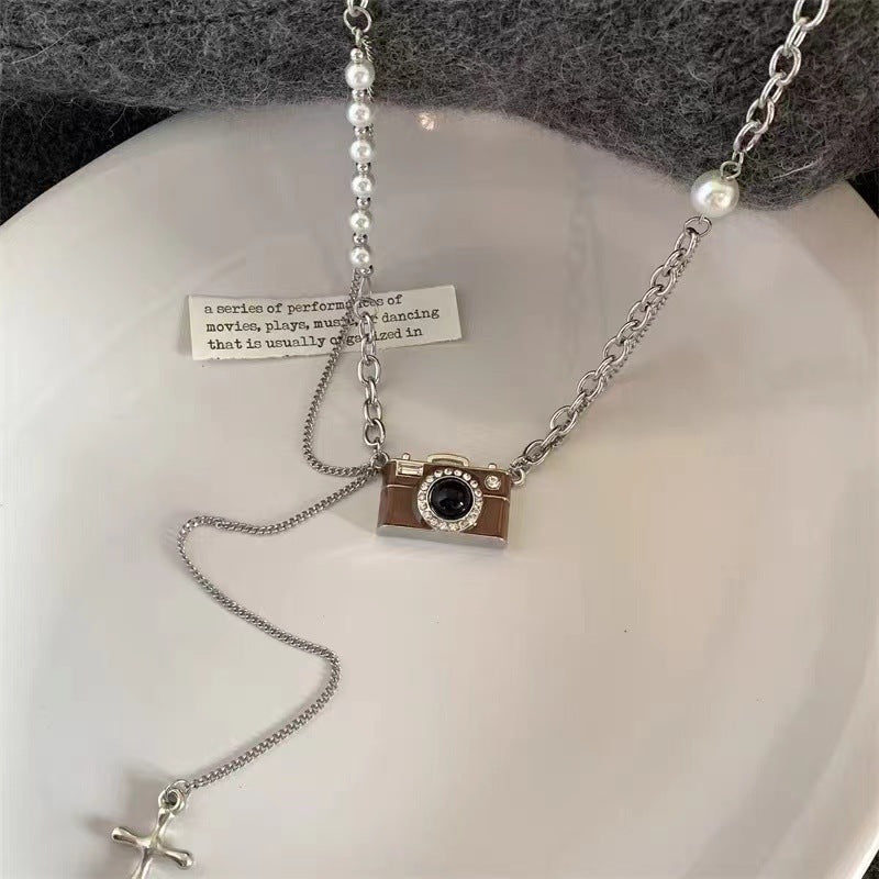 Fashion Retro Camera Necklace