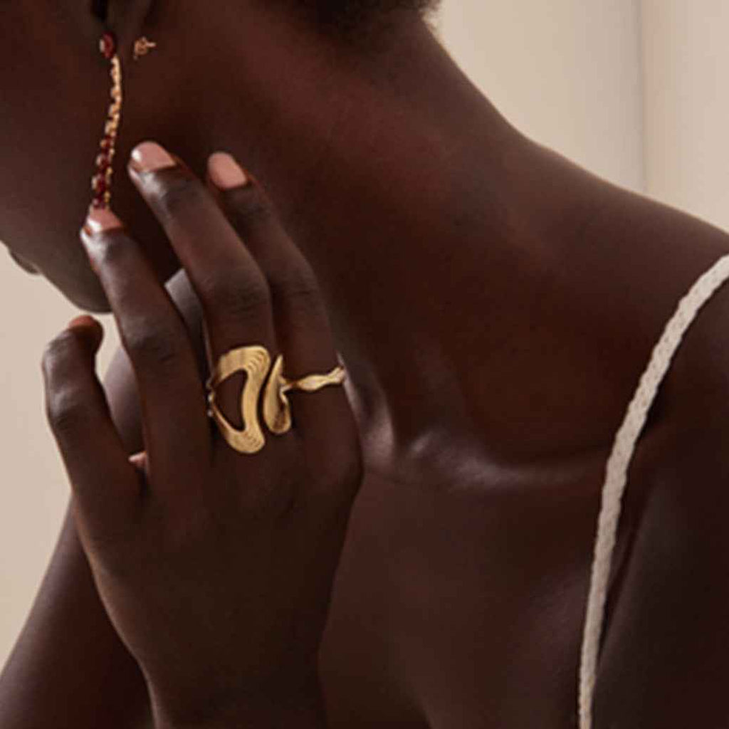 Adjustable Thread Shaped Ring for Stylish Comfort - Vizimy