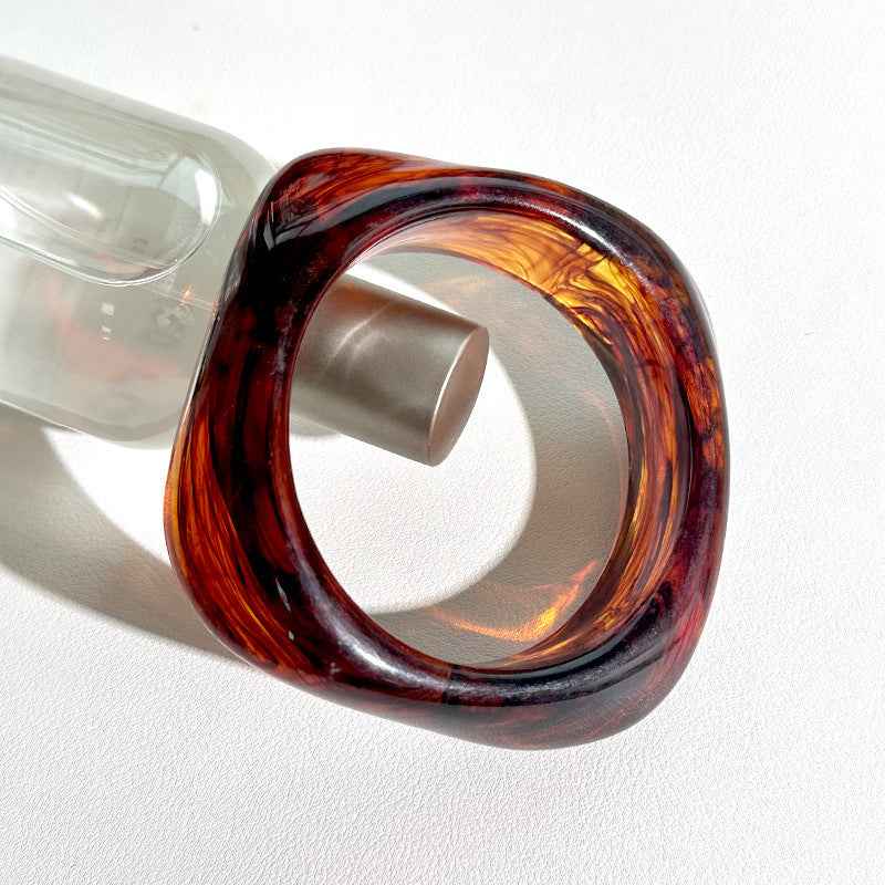 Geometric Acrylic Bracelet - Irregular Simple Design - Vizimy