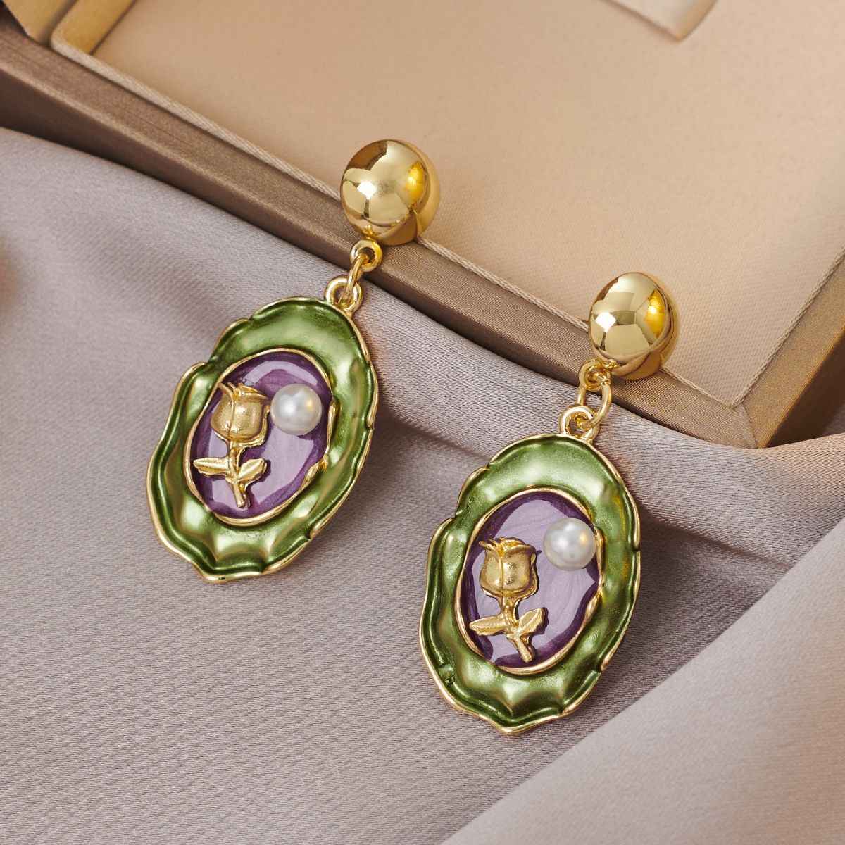 Baroque Pearls Earrings - Elegant Oil Painting Design - Vizimy