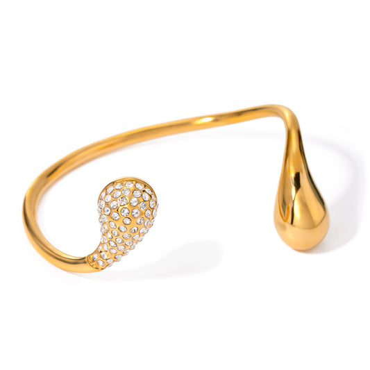 Bracelet With Diamond Water Drop