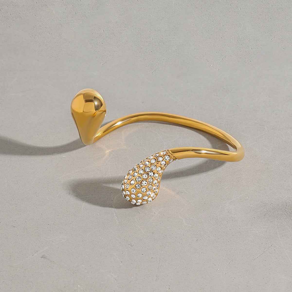 Bracelet with Diamond Water Drop for Elegant Style - Vizimy