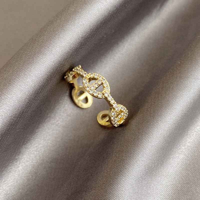 Celebrity Index Finger Ring for Elegant Style and Sophistication - Vizimy