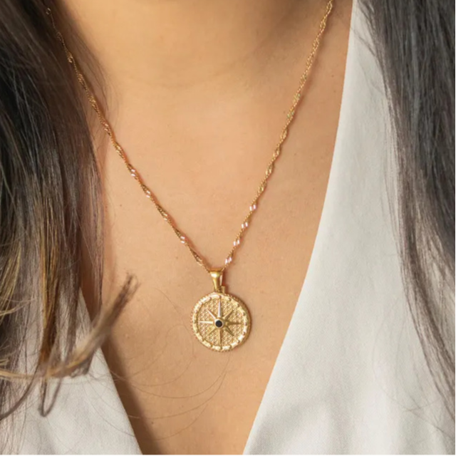 Eight Awn Star Necklace - Unique Celestial Pendant Jewelry - Vizimy