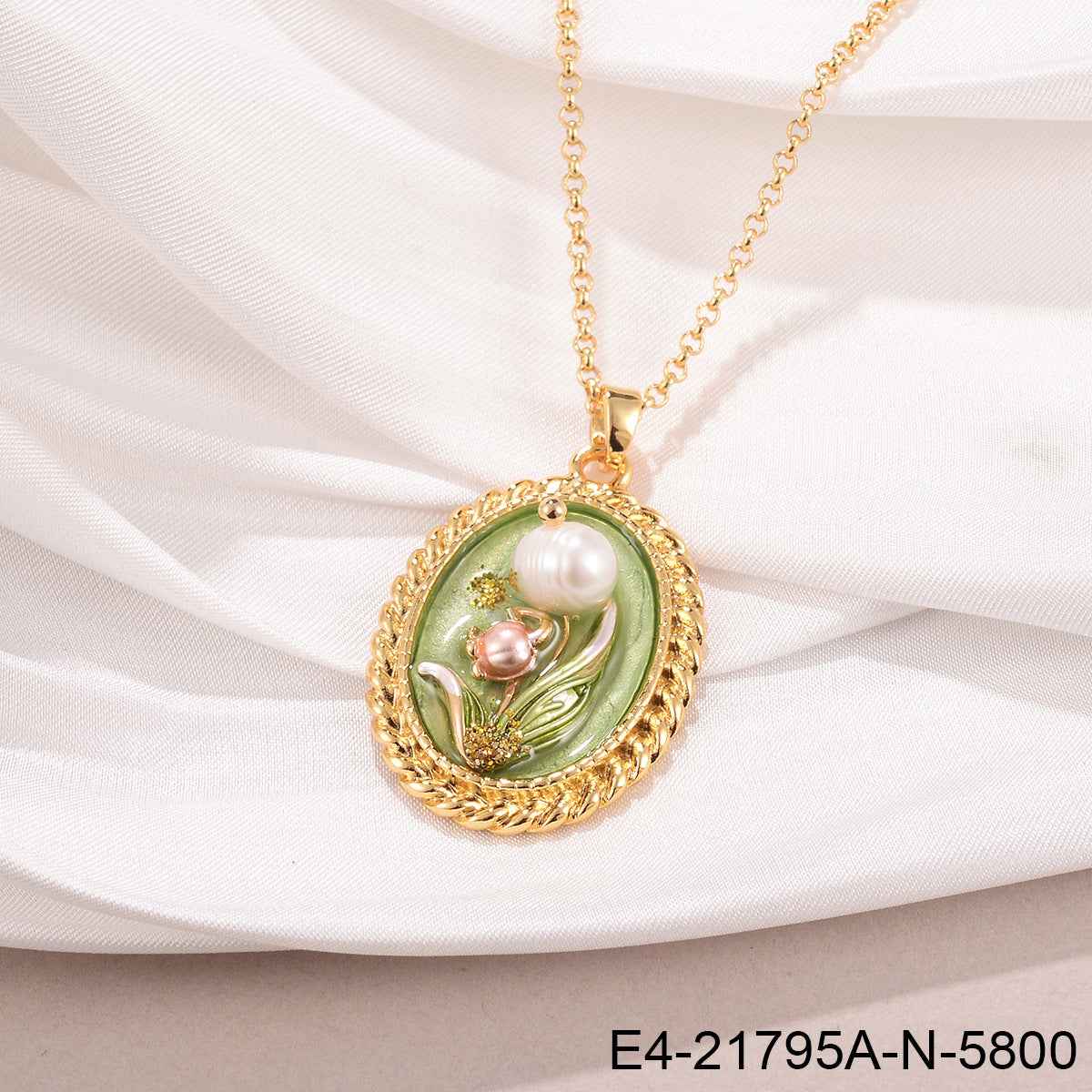 Jardin Monet Pearl Necklace Pendant - Elegant Floral Design - Vizimy