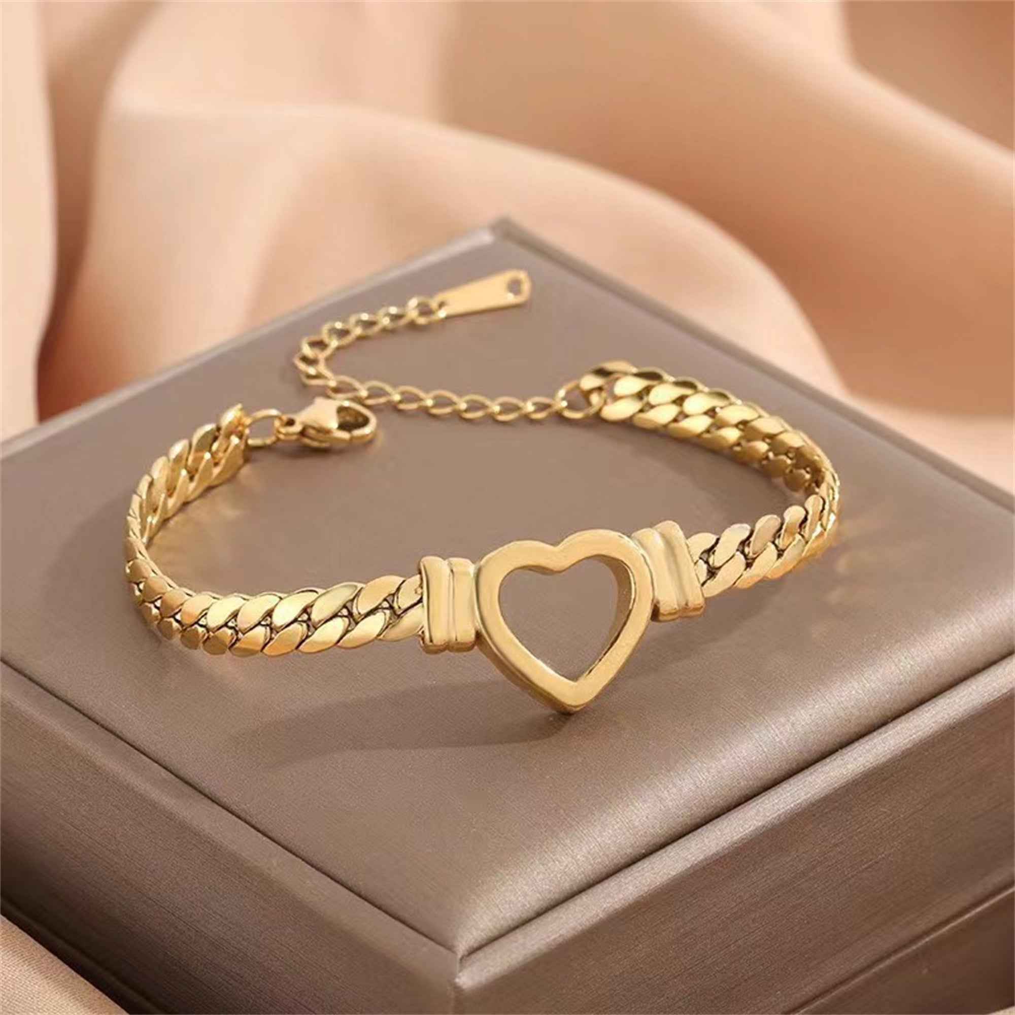 Personalized Clavicle Chain Jewelry for Unique Style - Vizimy