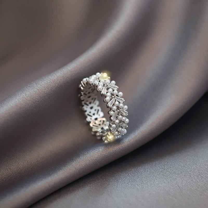Small Simple Single Ring - Elegant Niche Jewelry - Vizimy