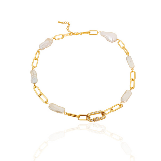 Vintage baroque pearl necklace