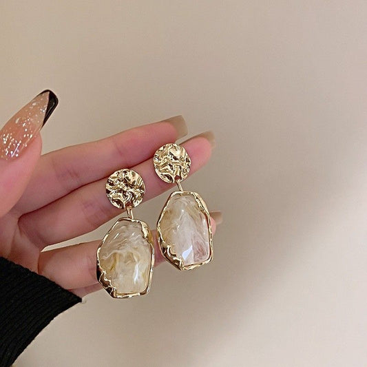 exquisite light luxury retro earrings